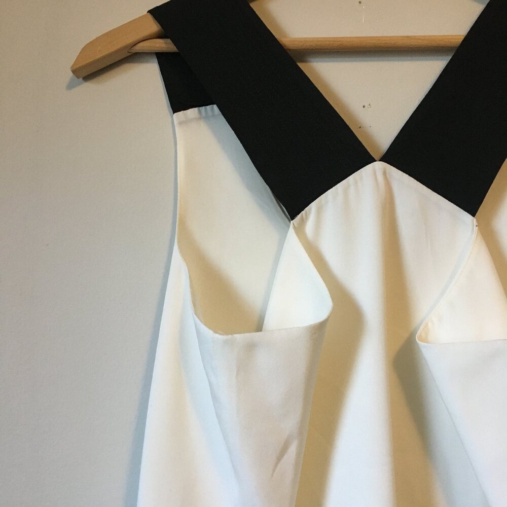 Banana Republic Bi-Layer Chiffon White Tank Top Black Band Shoulder Straps Small - Picture 6 of 13